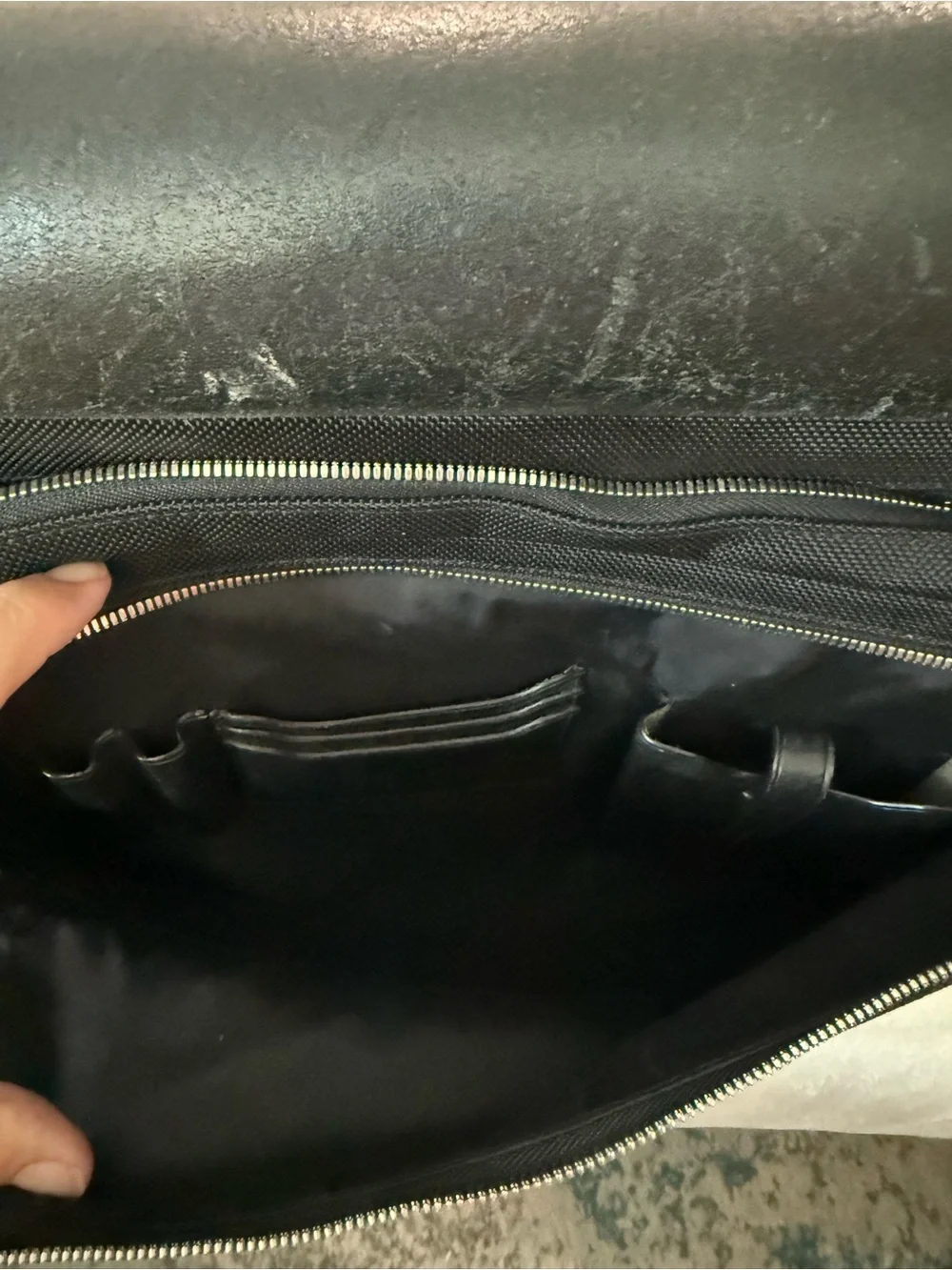TUMI Briefcase Luggage Crossbody Black Multipocket Travel Bag